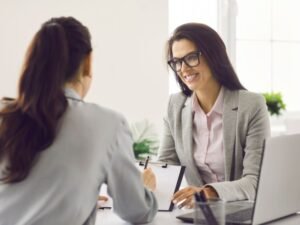 Contrato de Trabalho Elementos essenciais e proteções legais